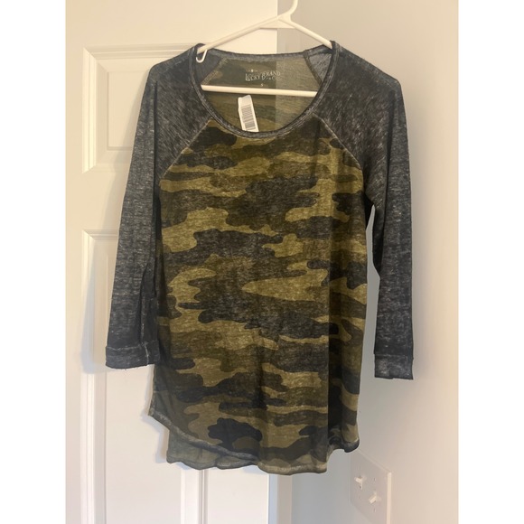 Lucky Brand Camo Print Raglan Top Casual Everyday T-Shirt Size S - Picture 1 of 2